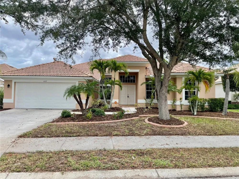 6119 PALOMINO CIRCLE Bradenton, FL 34201