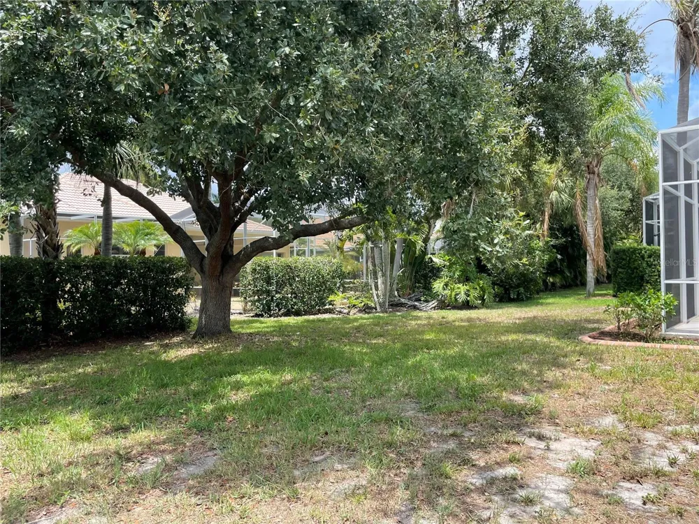 6119 PALOMINO CIRCLE Bradenton, FL 34201