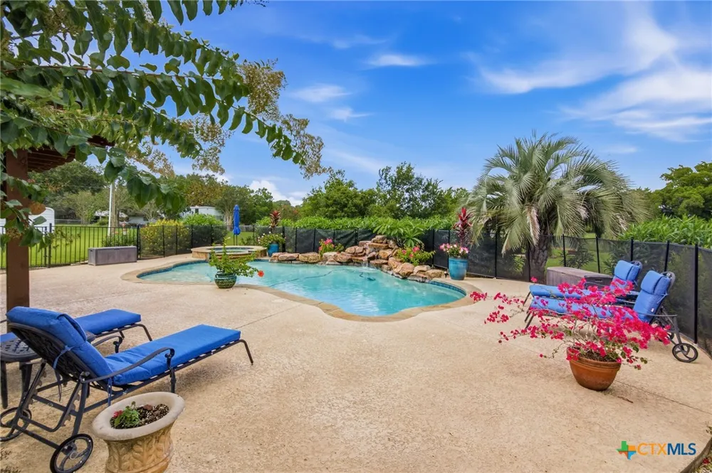409 Barbara Street Ganado, TX 77962