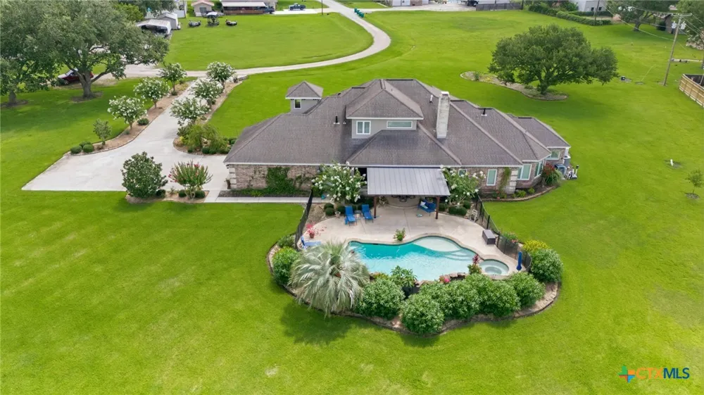 409 Barbara Street Ganado, TX 77962