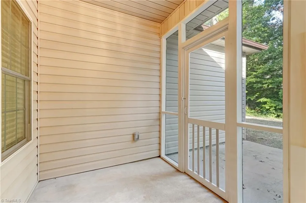 2222 St James Drive Reidsville, NC 27320