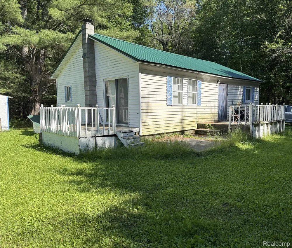 1501 Michael Drive Mills Township, MI 48610
