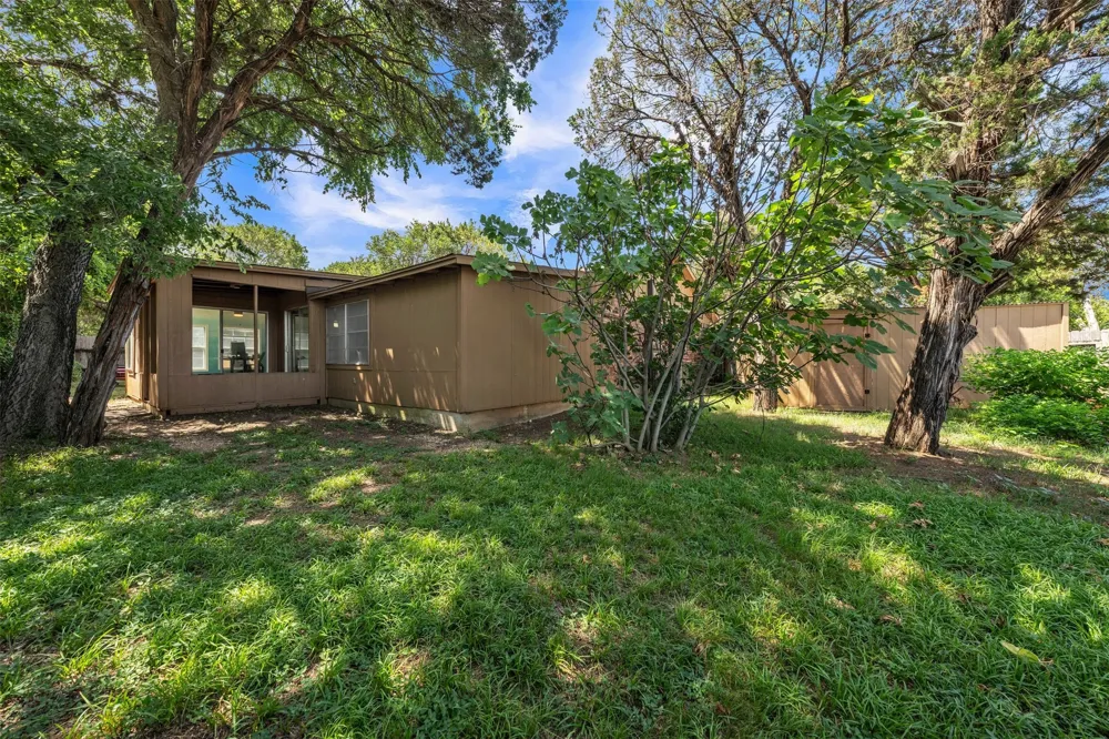 190 Crowfoot Lane Whitney, TX 76692