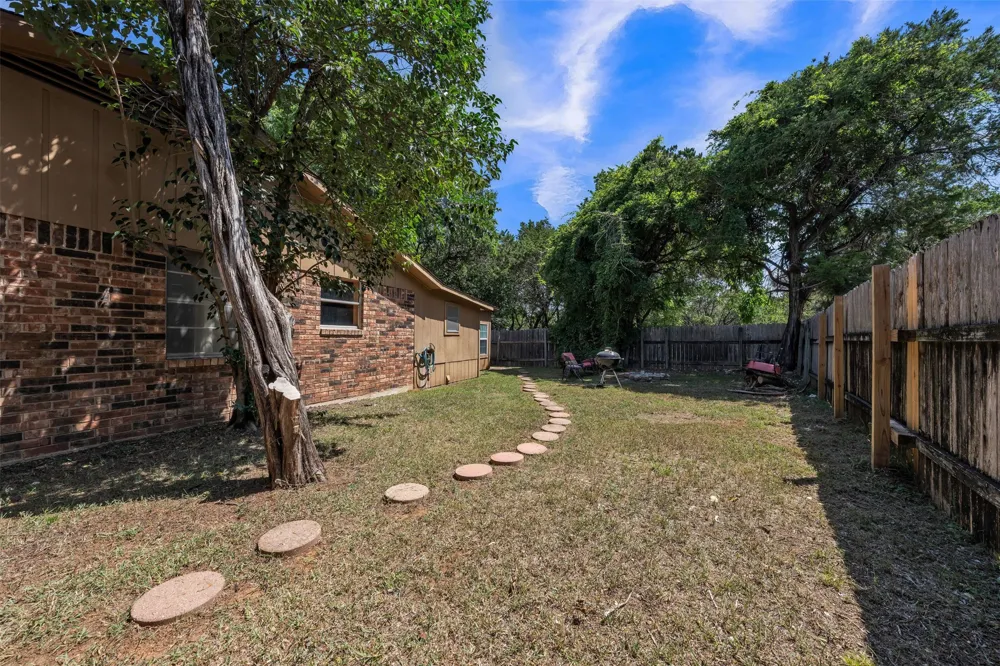 190 Crowfoot Lane Whitney, TX 76692