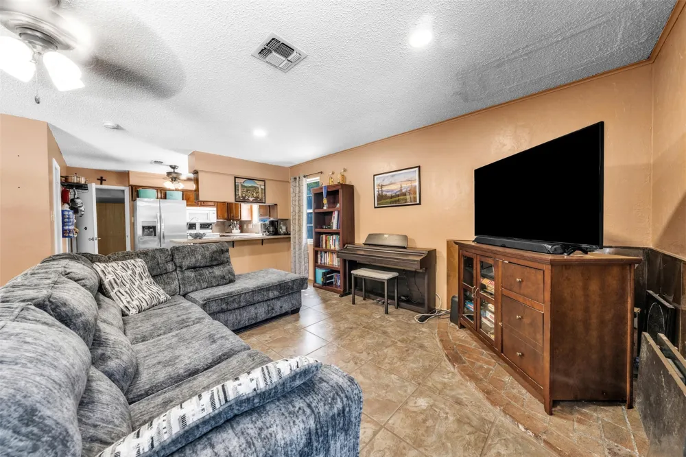 190 Crowfoot Lane Whitney, TX 76692