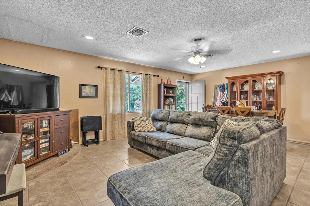 190 Crowfoot Lane Whitney, TX 76692