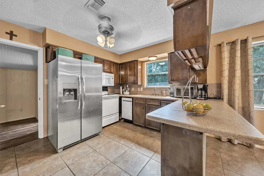 190 Crowfoot Lane Whitney, TX 76692