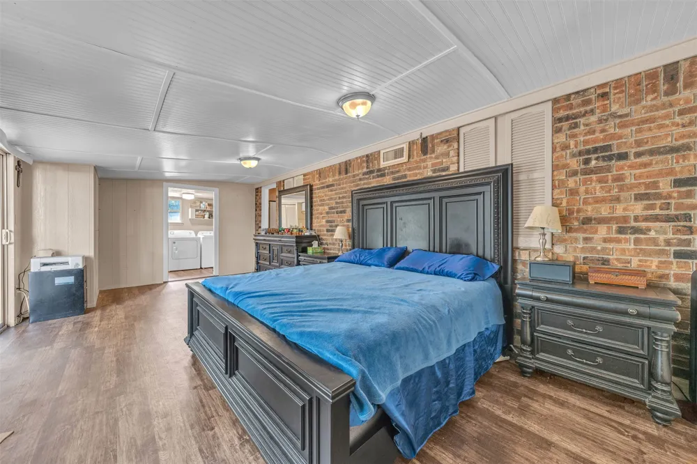 190 Crowfoot Lane Whitney, TX 76692