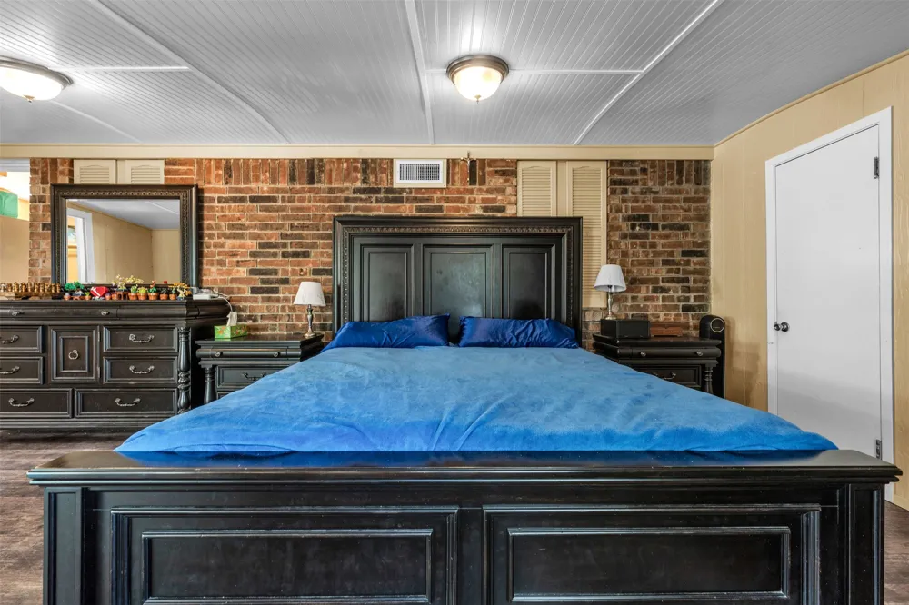 190 Crowfoot Lane Whitney, TX 76692