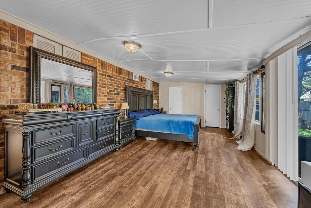 190 Crowfoot Lane Whitney, TX 76692