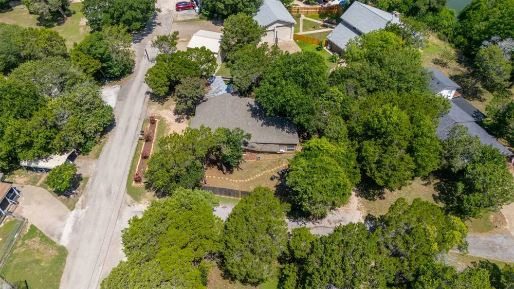 190 Crowfoot Lane Whitney, TX 76692