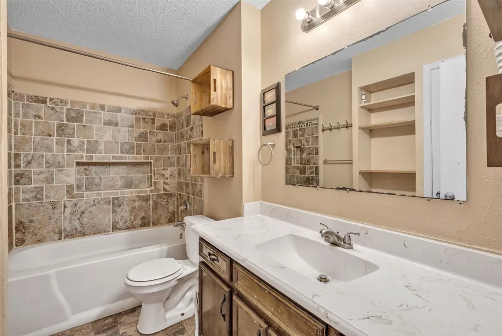 190 Crowfoot Lane Whitney, TX 76692