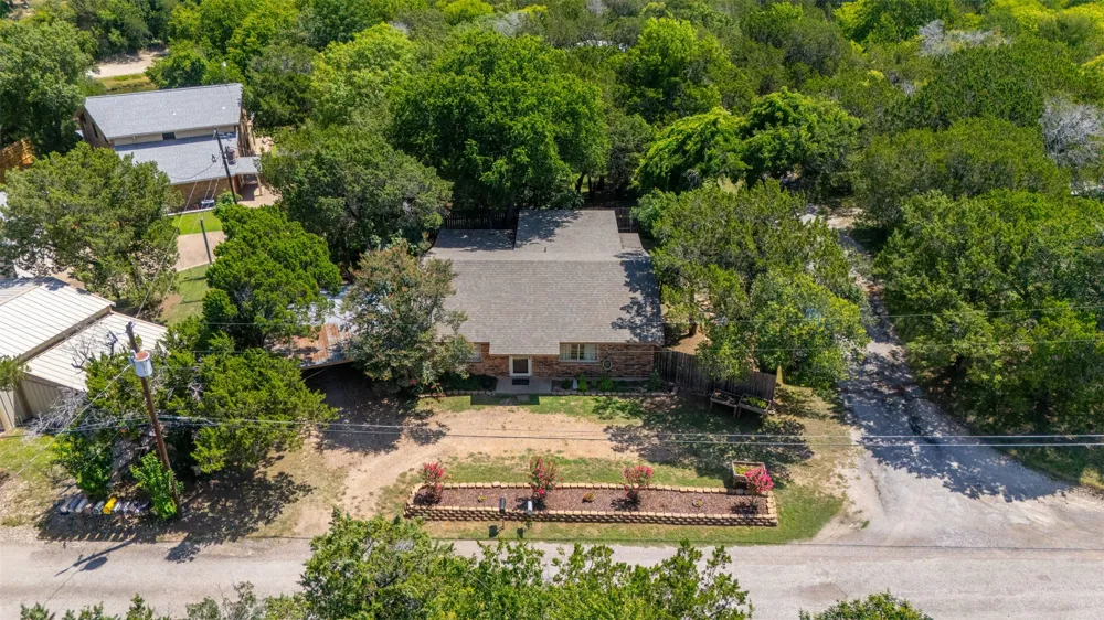 190 Crowfoot Lane Whitney, TX 76692