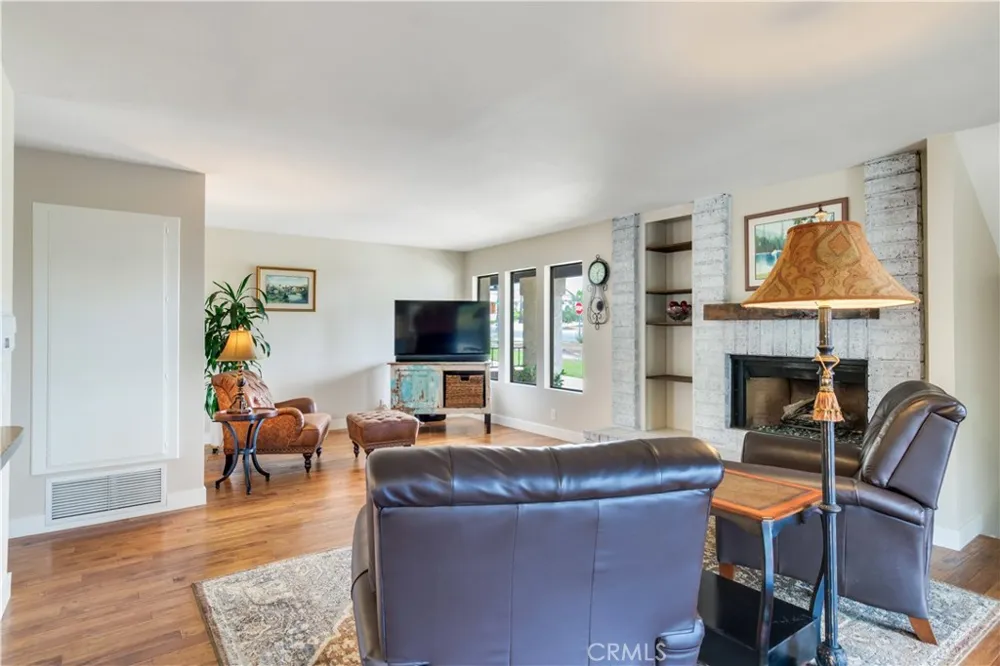 2429 Cliff Road Upland, CA 91784