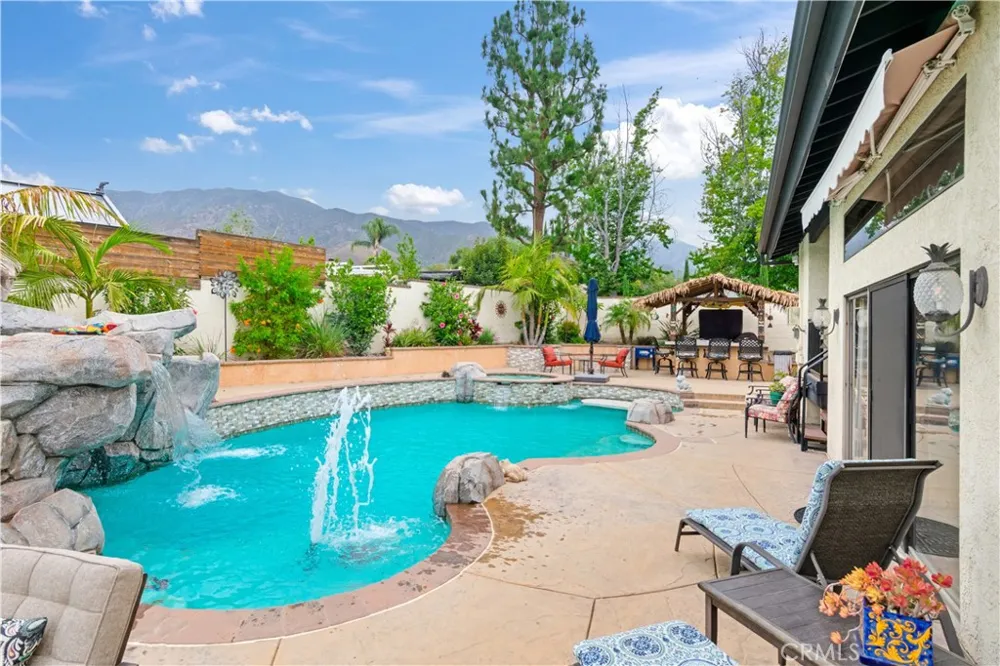 2429 Cliff Road Upland, CA 91784
