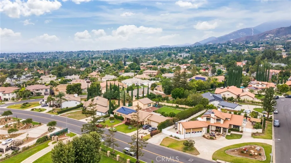 2429 Cliff Road Upland, CA 91784