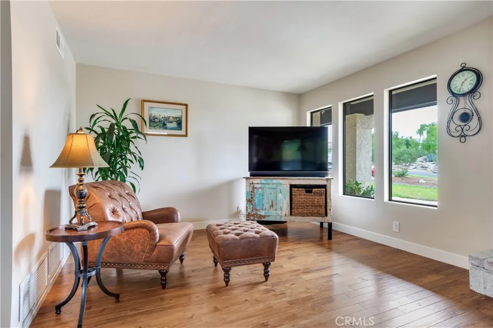 2429 Cliff Road Upland, CA 91784