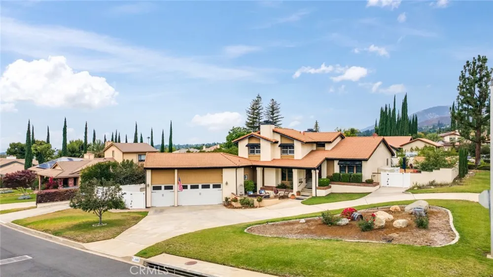 2429 Cliff Road Upland, CA 91784
