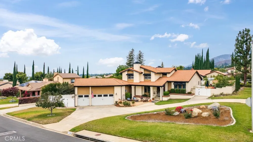 2429 Cliff Road Upland, CA 91784