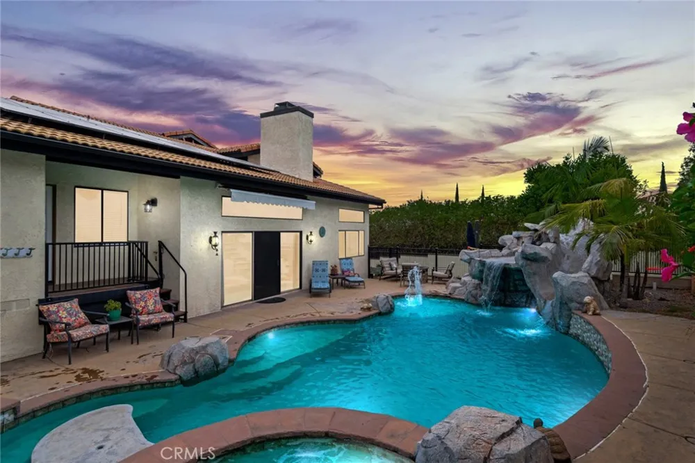 2429 Cliff Road Upland, CA 91784
