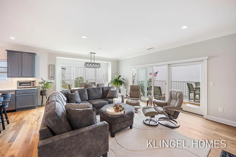 930 W Savidge Street #20 Spring Lake, MI 49456