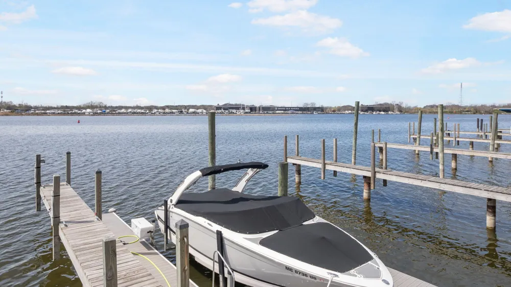 930 W Savidge Street #20 Spring Lake, MI 49456