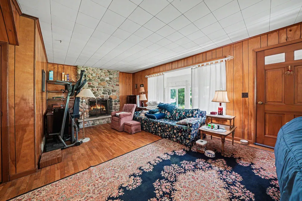 5497 Wilson Street Coloma Charter Township, MI 49038