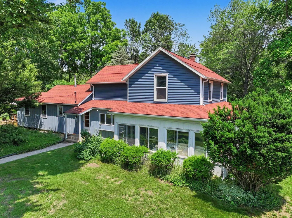 5497 Wilson Street Coloma Charter Township, MI 49038