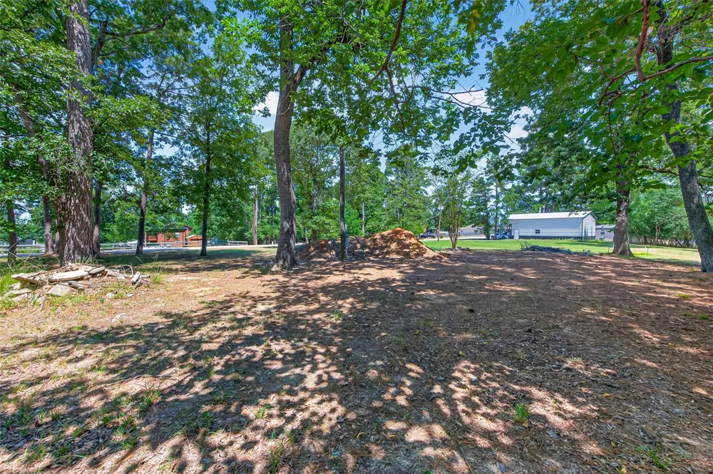 180 Holly Trail Trinity, TX 75862
