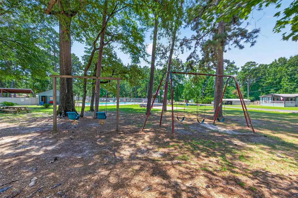 180 Holly Trail Trinity, TX 75862
