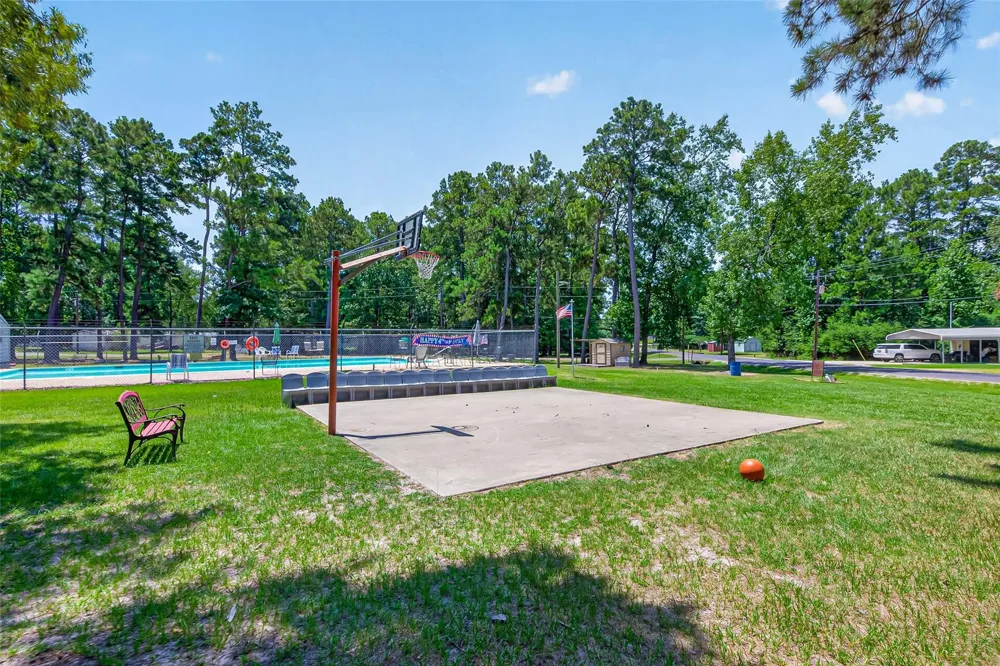 180 Holly Trail Trinity, TX 75862