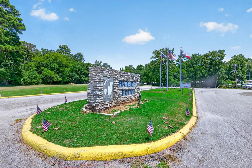 180 Holly Trail Trinity, TX 75862