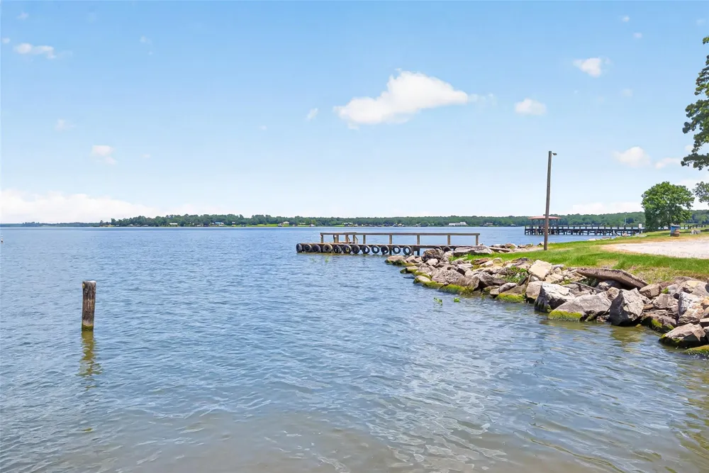 180 Holly Trail Trinity, TX 75862