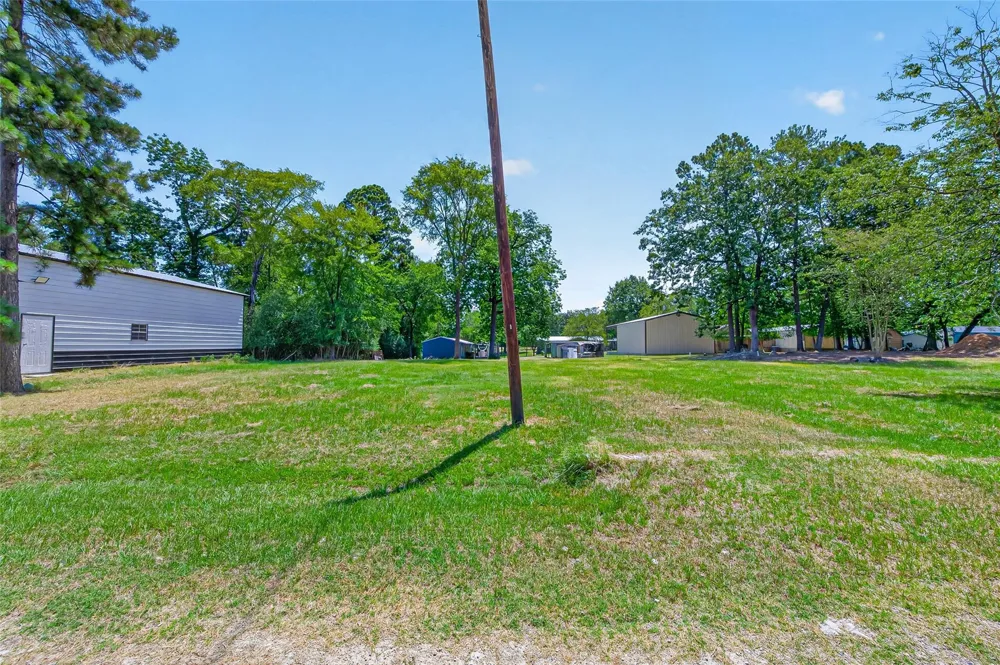 180 Holly Trail Trinity, TX 75862