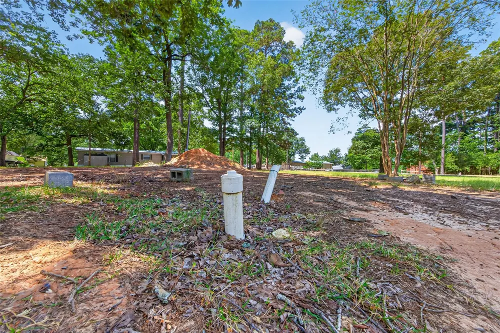 180 Holly Trail Trinity, TX 75862