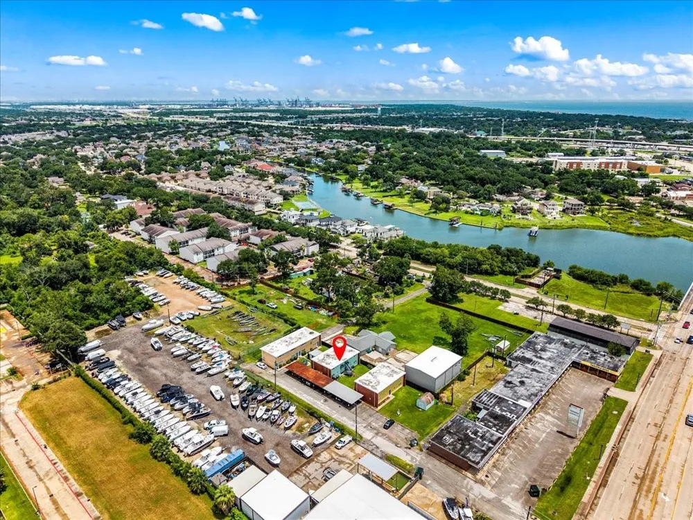 1914 Larrabee Street #1-12 Seabrook, TX 77586