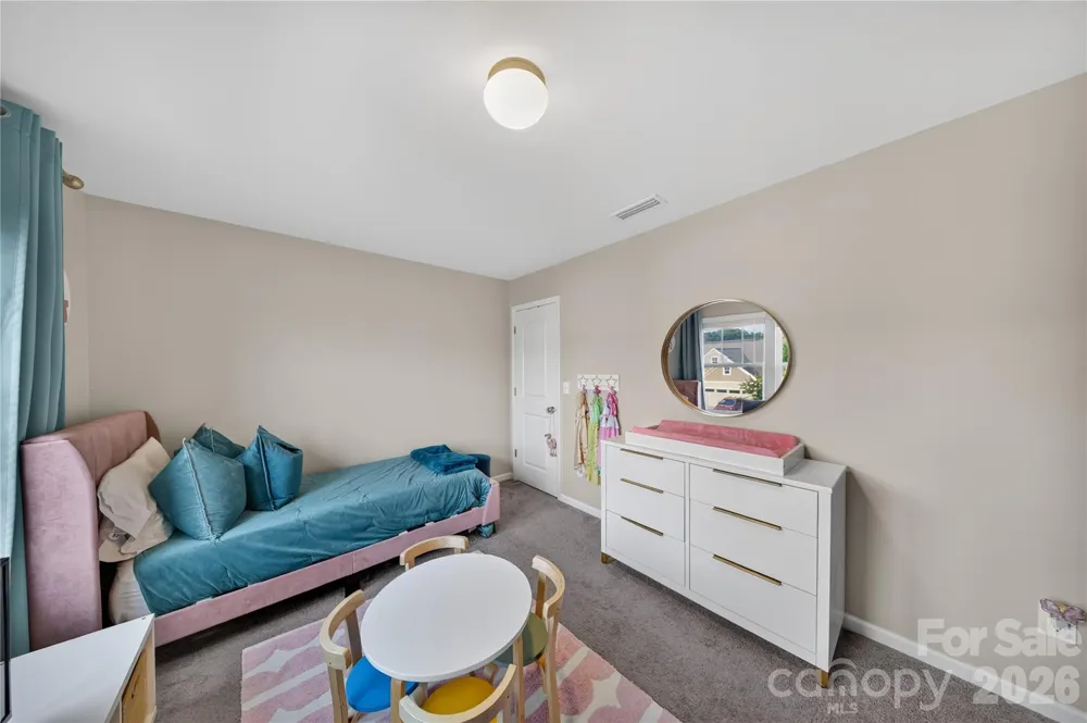 5137 Thomasville Drive Belmont, NC 28012