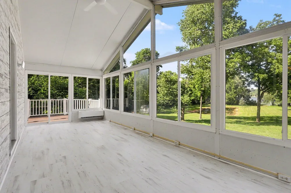 57530 Cool Water Lane Colon, MI 49040