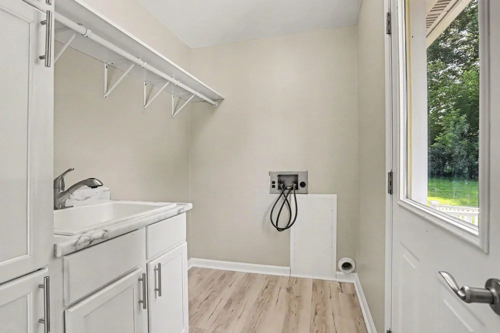 57530 Cool Water Lane Colon, MI 49040
