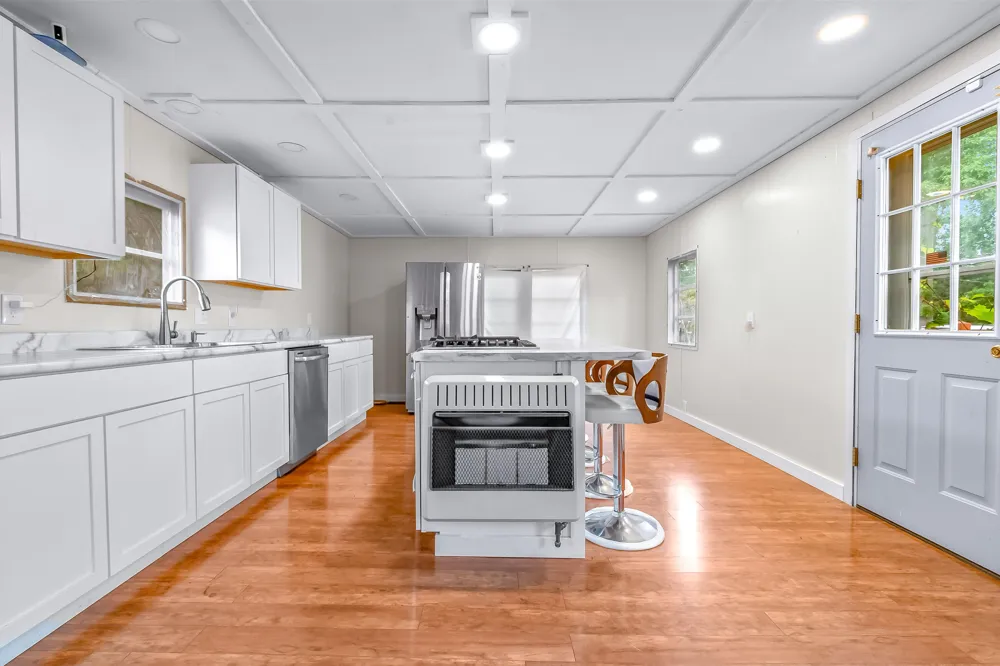 6915 Rowley Drive Jefferson Township, MI 49266