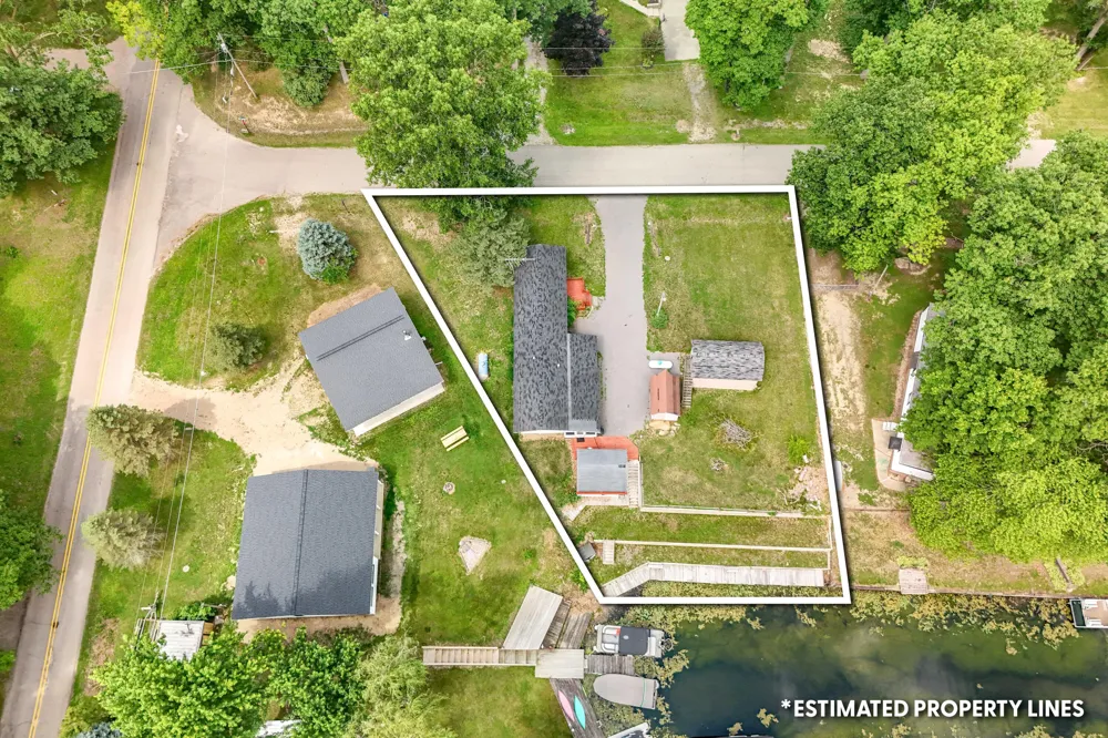 6915 Rowley Drive Jefferson Township, MI 49266