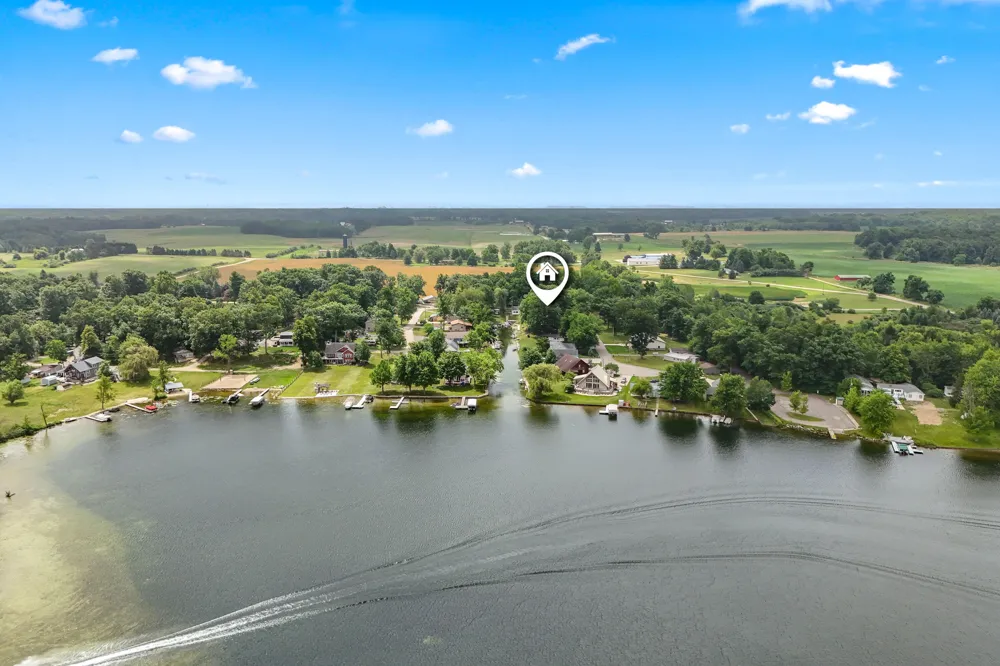 6915 Rowley Drive Jefferson Township, MI 49266