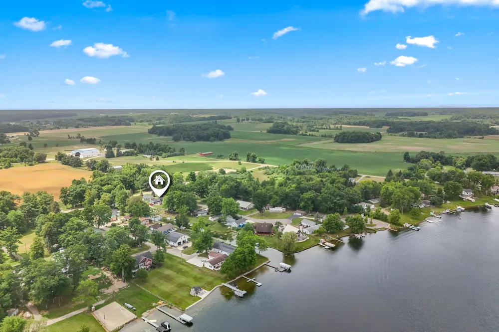 6915 Rowley Drive Jefferson Township, MI 49266