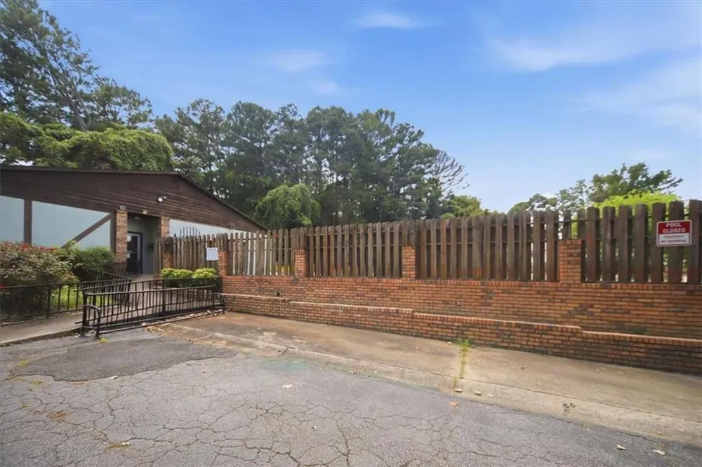 4701 Flat Shols rd Union City, GA 30291