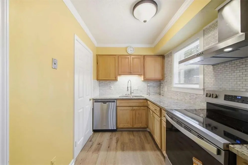 4701 Flat Shols rd Union City, GA 30291