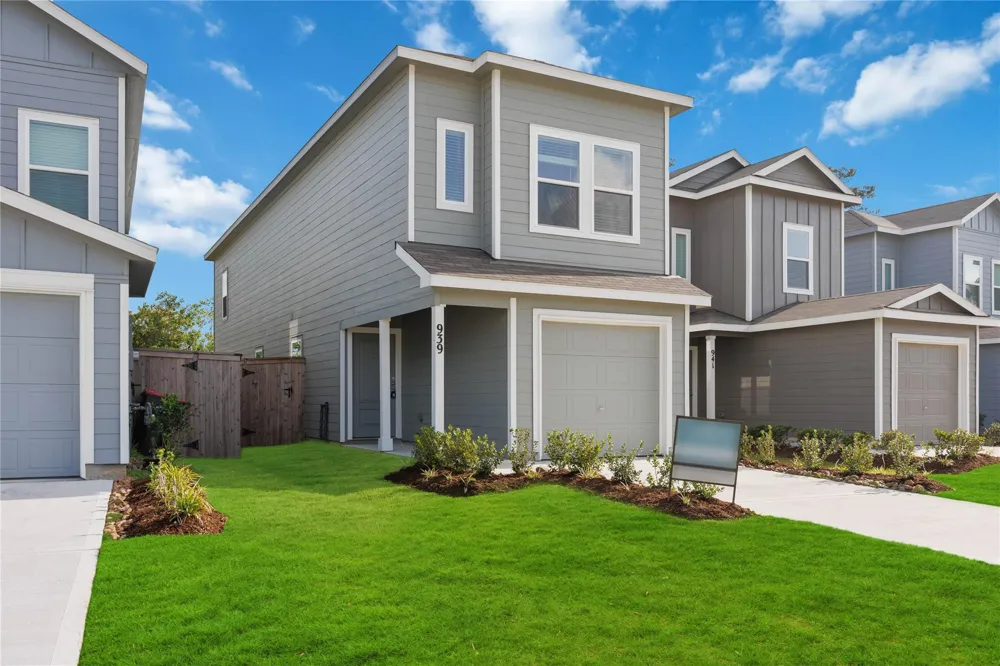 939 Pertuso Lane Huffman, TX 77336