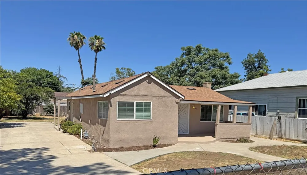 302 S Jackson Fresno, CA 93702
