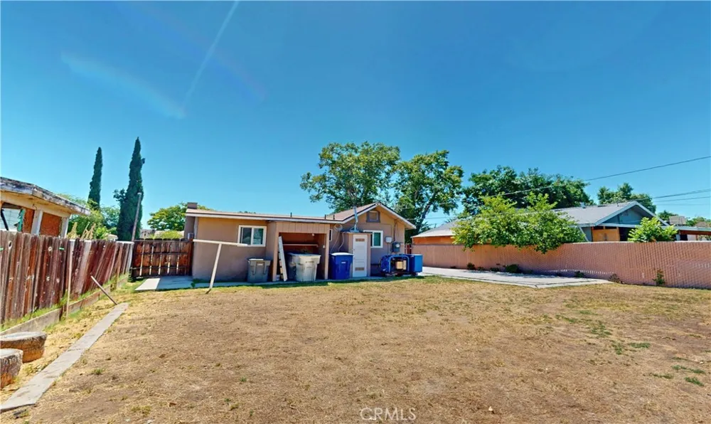 302 S Jackson Fresno, CA 93702