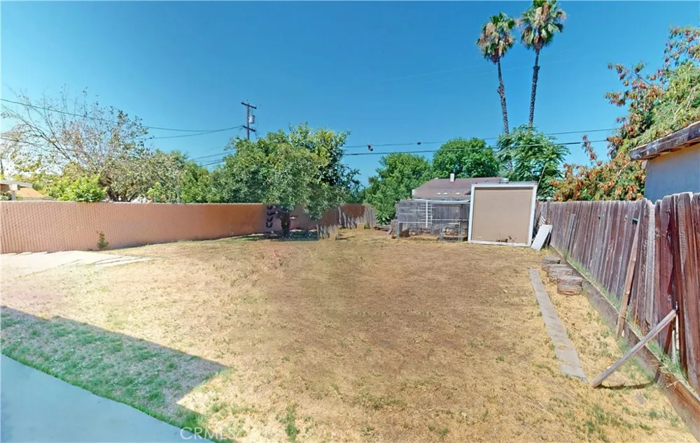 302 S Jackson Fresno, CA 93702