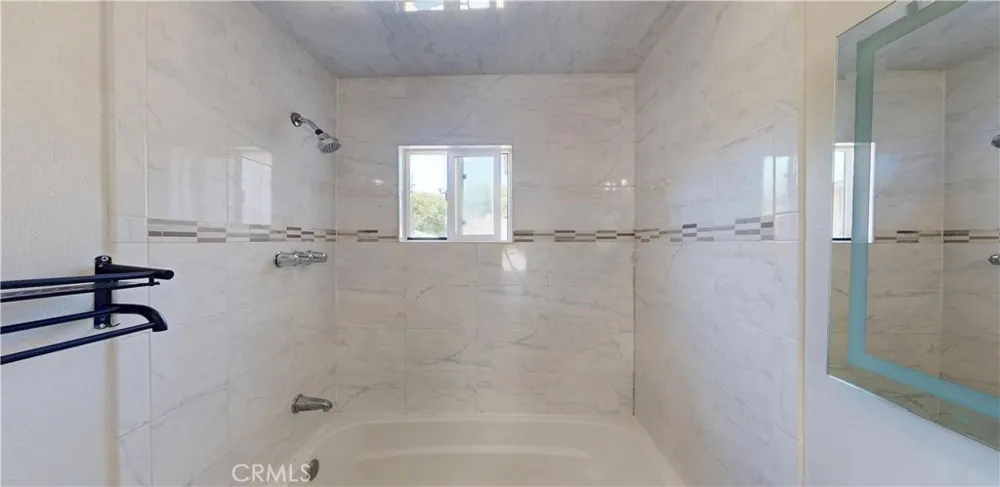 302 S Jackson Fresno, CA 93702